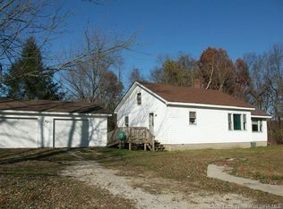 937 E Booe Rd, Austin, IN 47102