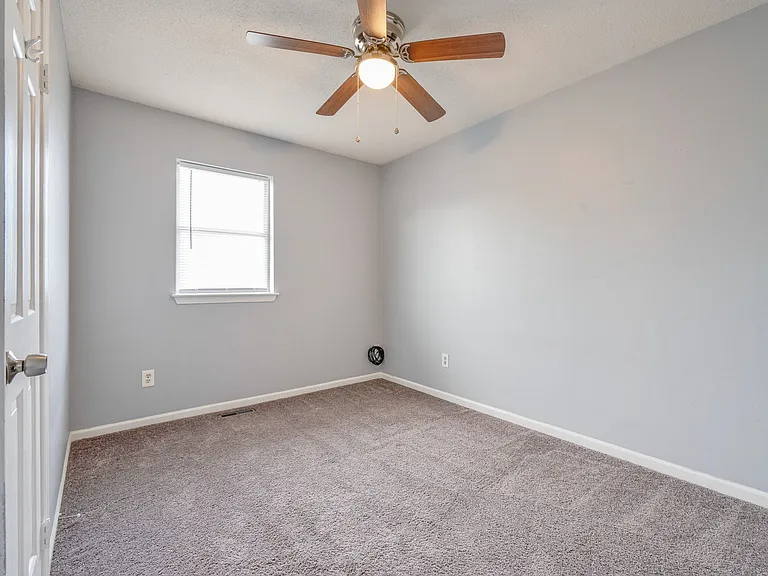 1404 Wendfield Dr — Photo 21