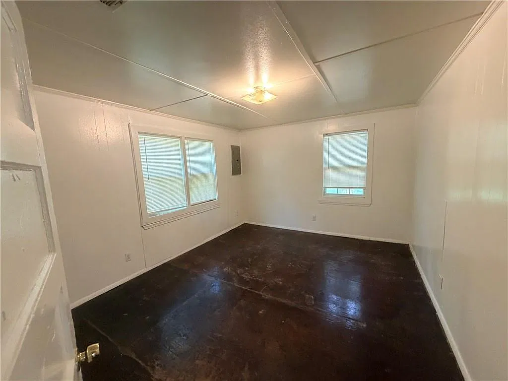 4 bed, 2.0 bath, 1392 sqft, $1,400 — Photo 4