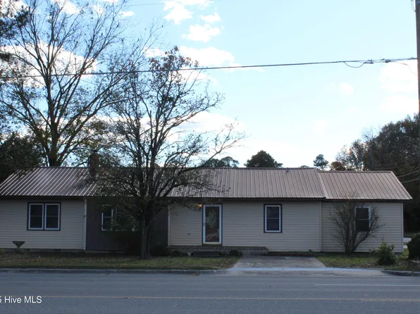 513 W Main Street, Beulaville, NC 28518