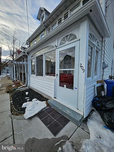 209 Mill St Photo 1