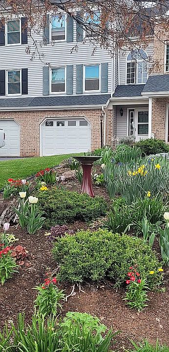 1st image of 8 Heron Dr