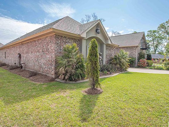 3rd image of 312 Bayou Oaks Dr