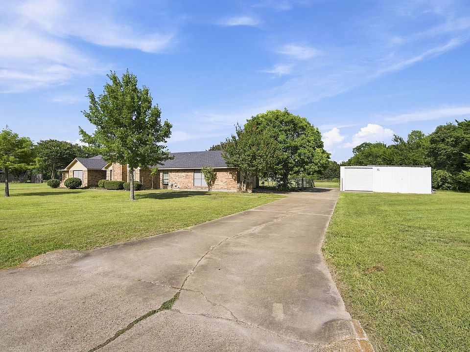 1st image of 112 Deborde Cir