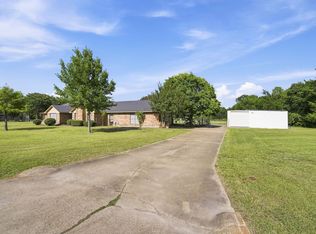 112 Deborde Cir, Red Oak, TX 75154