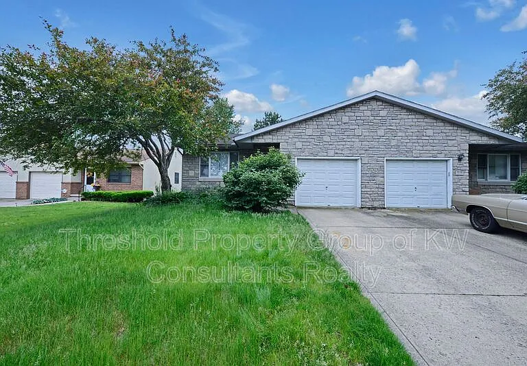 5809-5811 Pepperwood Ct #5809 — Photo 19