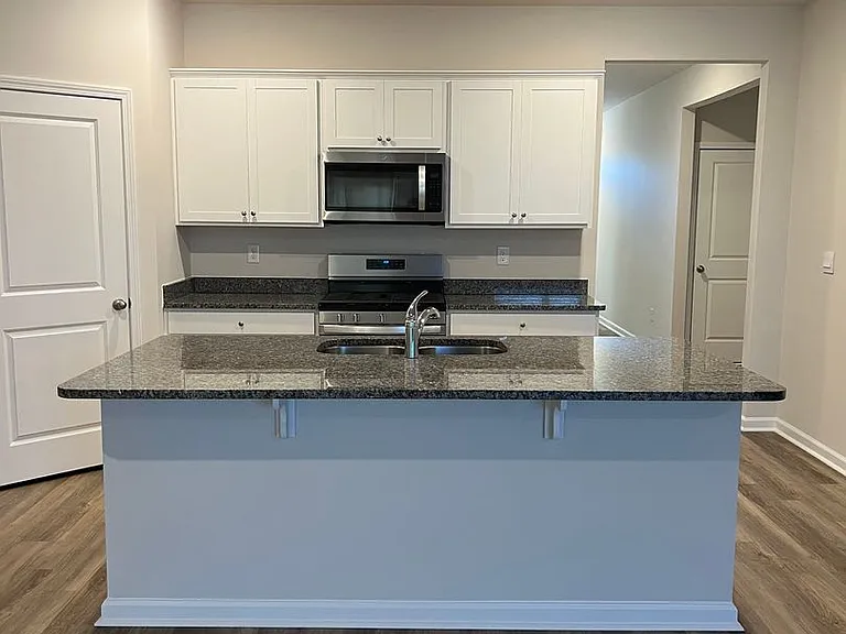331 Gringott Ln — Photo 11