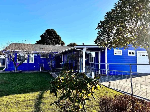 1175 A St, Crescent City, CA 95531