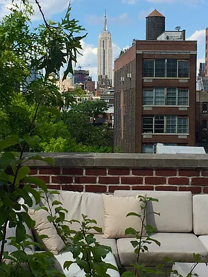 Rented by Compass | media 9