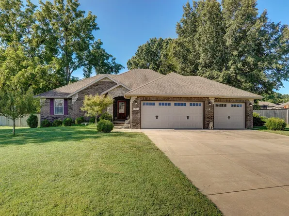 5714 E Gatehouse Drive, Strafford, MO 65757