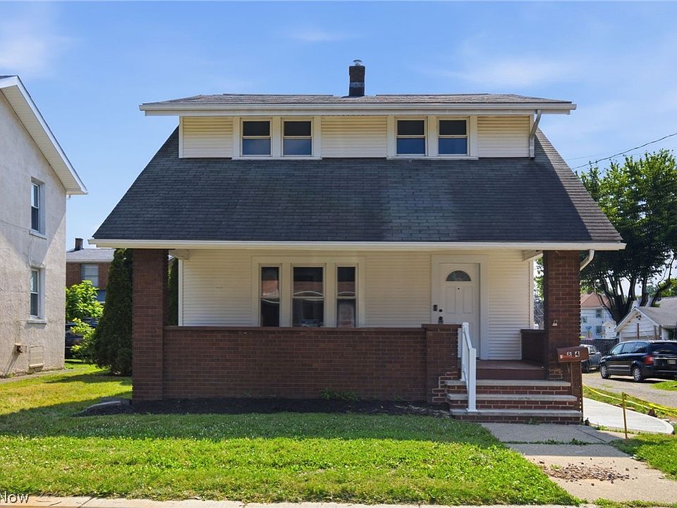 1st image of 854 9th St NE