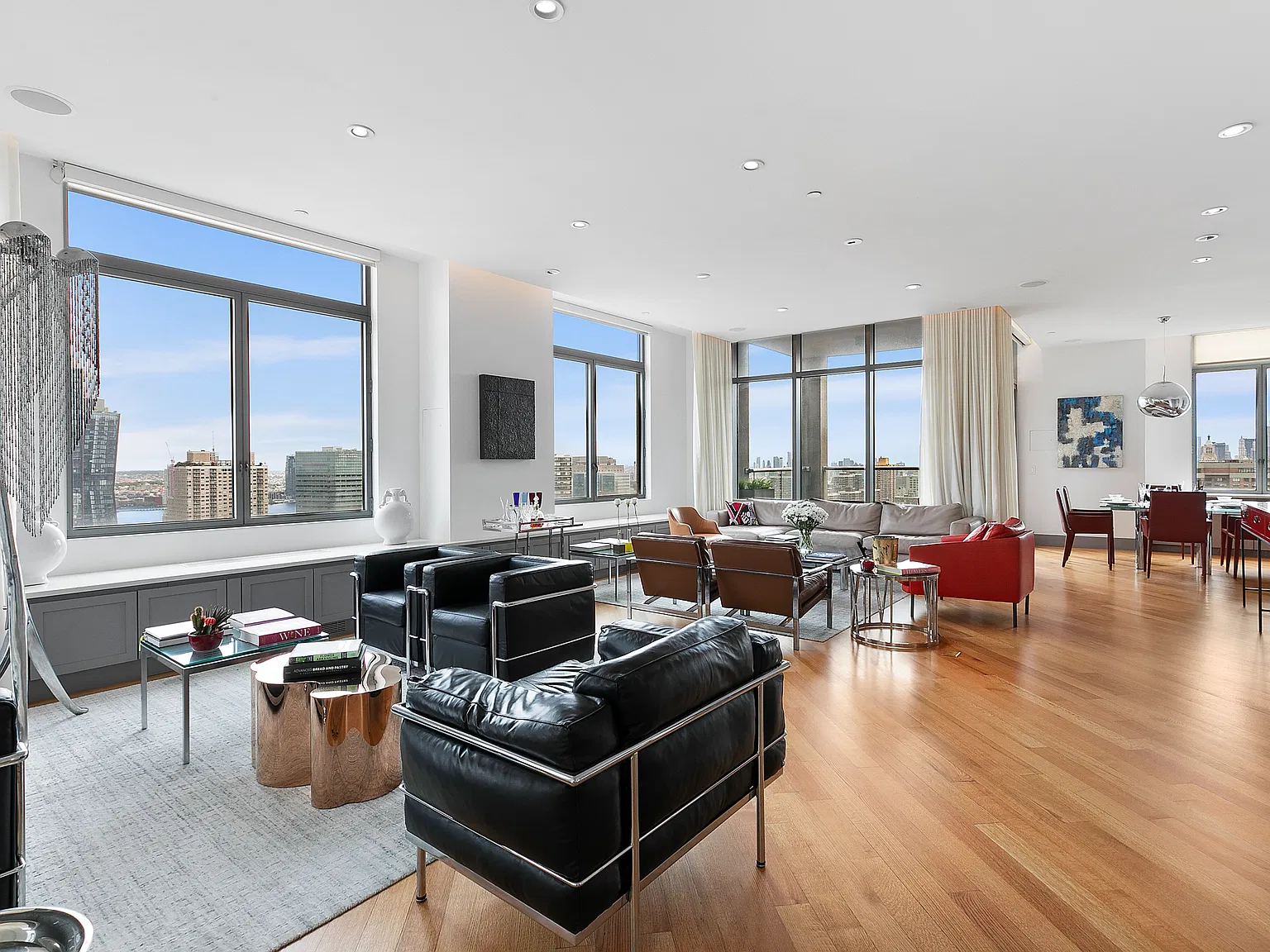 556 Third Avenue — Photo 3