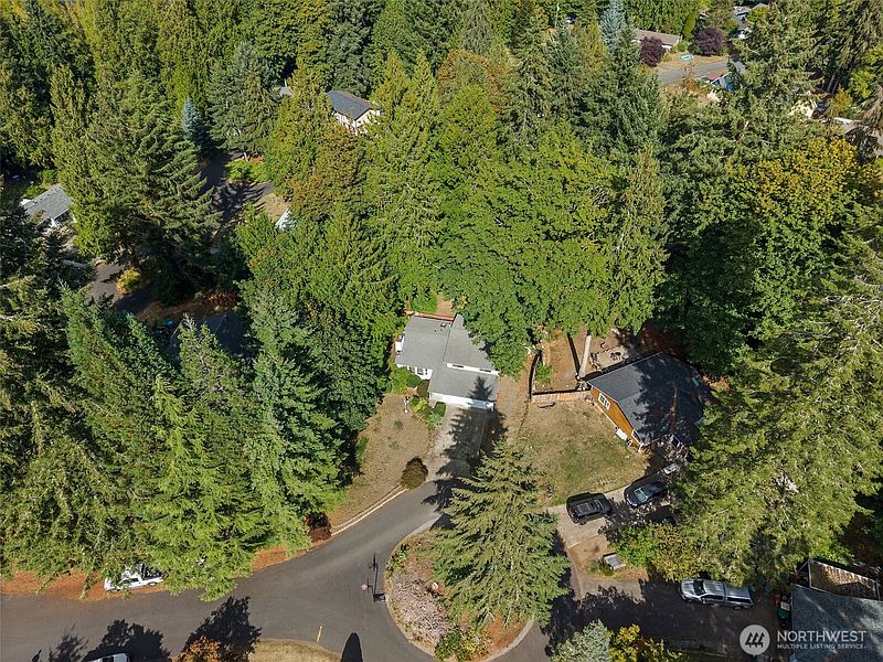 3rd image of 2830 Childress Court SW
