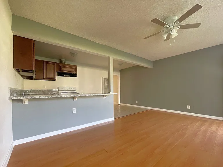 Pueblo Bonito Apartments — Photo 15