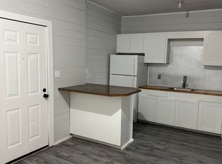 138 W Maud Ave APT 8, Mendenhall, MS 39114