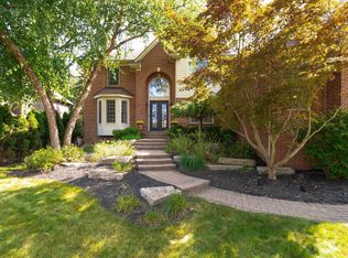 7233 Essex Dr, West Bloomfield, MI