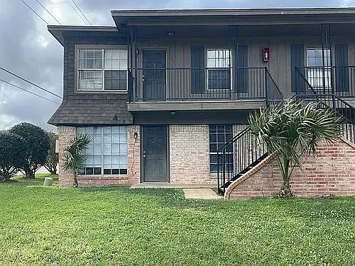 6090 Alpine Cir #5 Photo 1