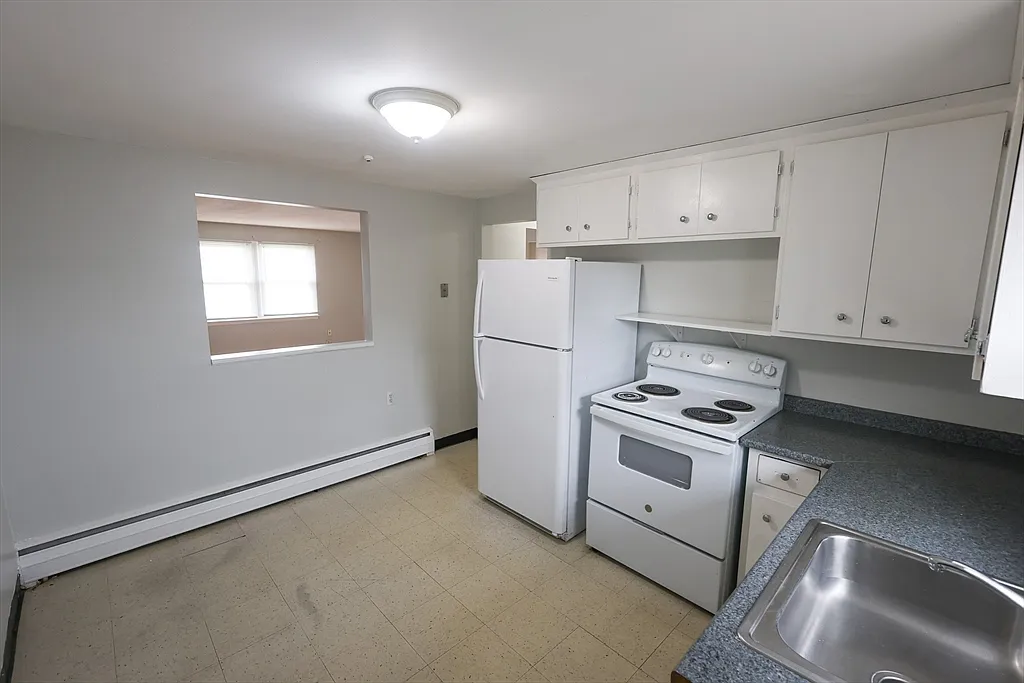 2 bed, 1.0 bath, 500 sqft, $2,550 — Photo 2