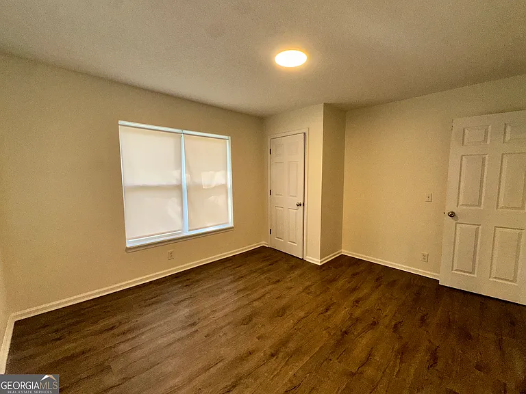 600 W Main St — Photo 17
