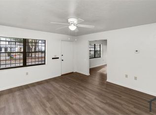 1018 SW 60th Ter APT A, Gainesville, FL 32607