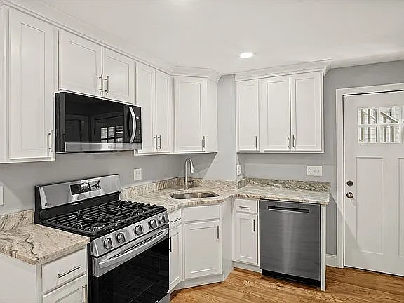 58 Chestnut St #1 — Photo 7