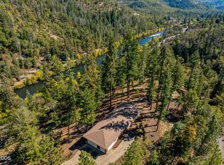 23131 Highway 62, Shady Cove, OR 97539