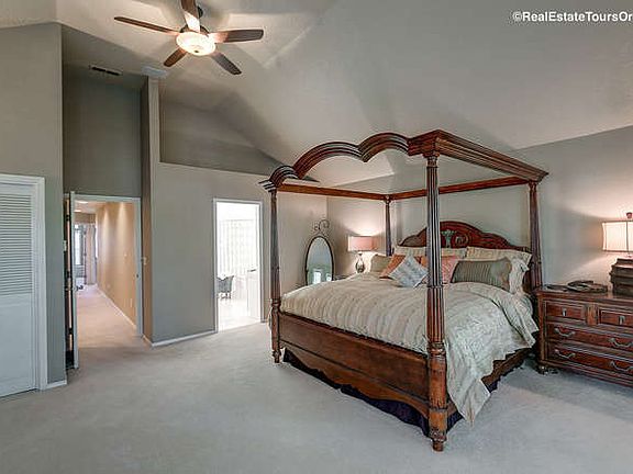 Walk-in 8X10 Closet!