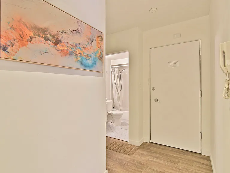 1540 Haro St #208 — Photo 10