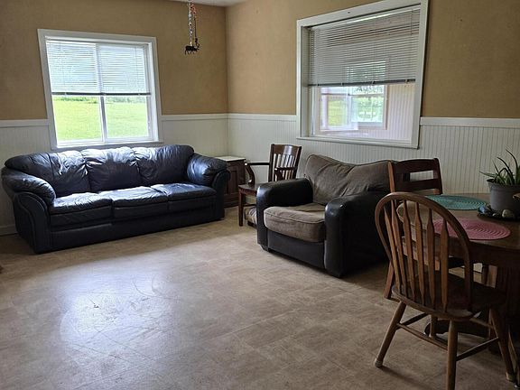 5th image of 36686 Sondra Ave
