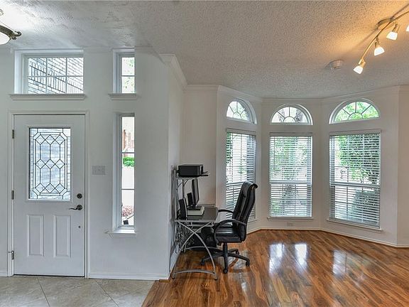 5th image of 3510 Oak Bend Dr