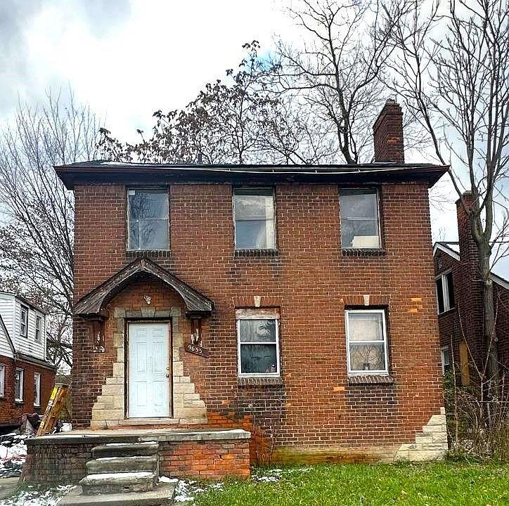 1st image of 9655 Sorrento St