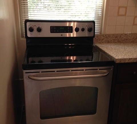 2nd image of 2606 W Balmoral Ave APT 209