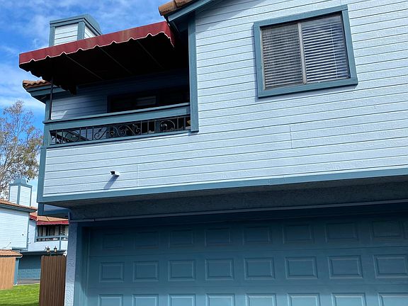 2nd image of 1255 N Los Robles Ave APT 26
