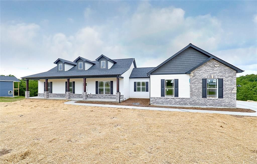 4 Ashley Ln, Hawk Point, MO 63349 | Zillow