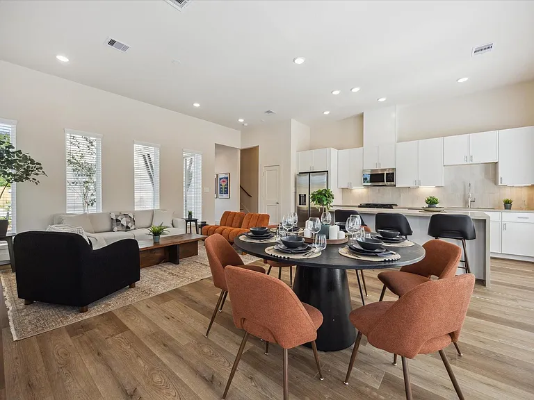 5905 Urban Pines St — Photo 10