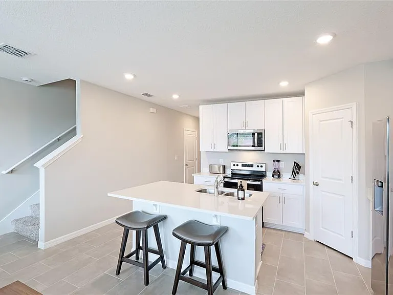 17063 Coral Key Dr — Photo 8