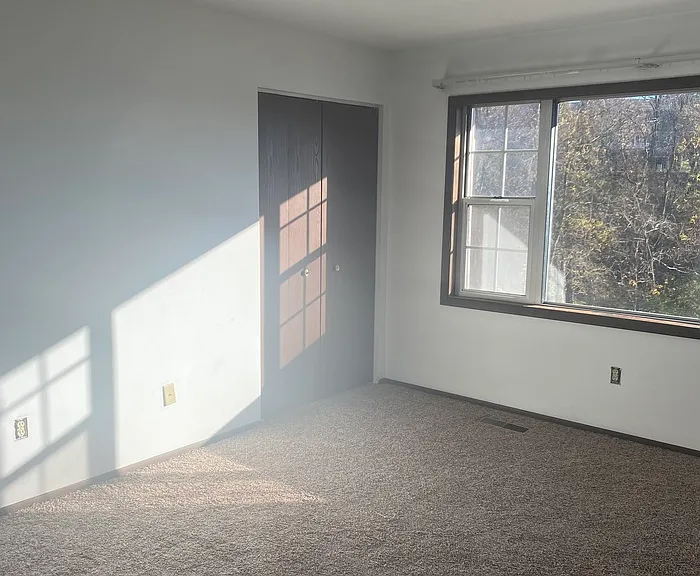 426 Tracy Ln #10 — Photo 7