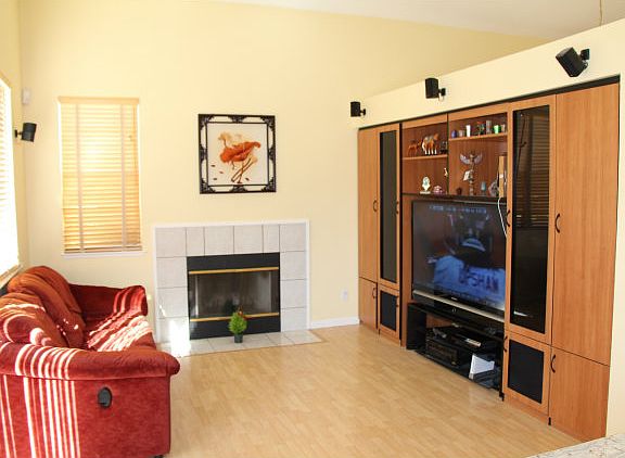 4th image of 3372 Bel Mira Way