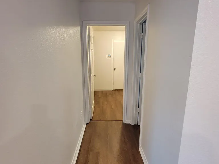 2726 Skyview Crest Ct — Photo 5