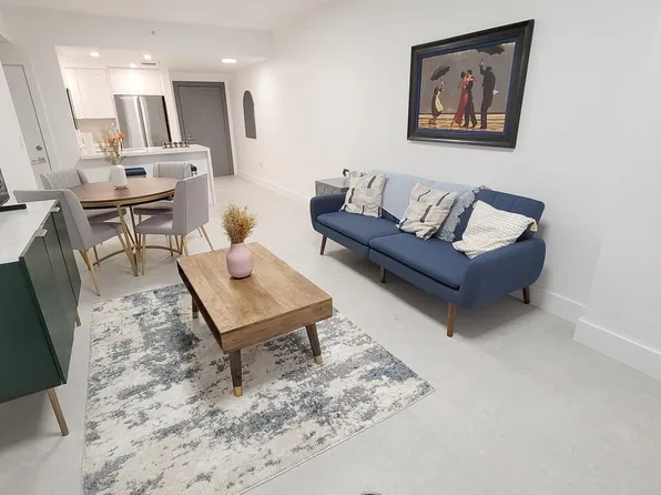 185 SE 14th Ter APT 2402, Miami, FL 33131