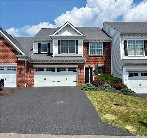 2046 Croghan Dr Photo 1