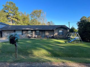 1022 Woodland Ln, Summit, MS 39666