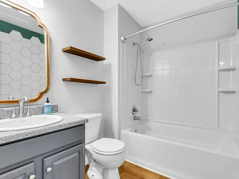 39 Ruby Bay Ln — Photo 7