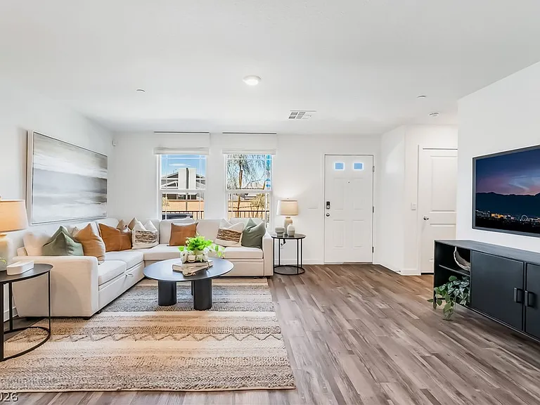 903 Rosy Starling St — Photo 6