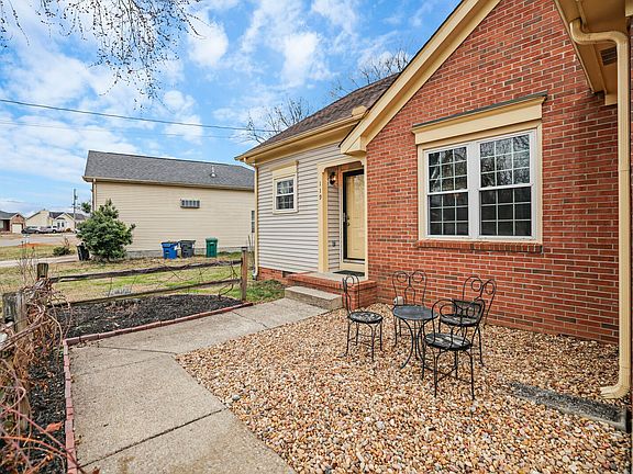 4th image of 119 Pine Grove Rd