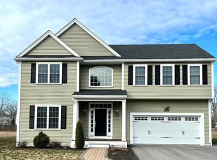 14 Hialeah Ln, Framingham, MA 01701