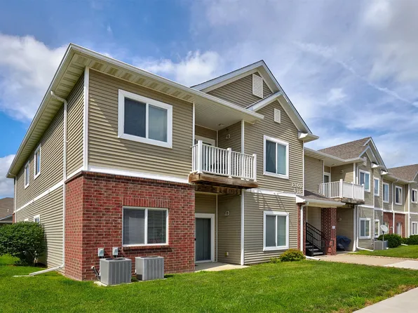 1301 N 6th St APT 13, Indianola, IA 50125