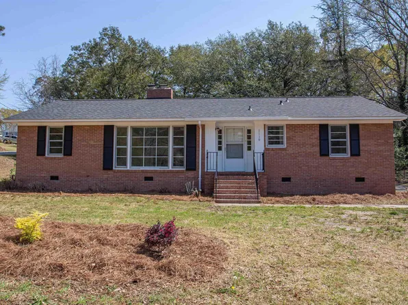 1110 Roberts St, Camden, SC 29020