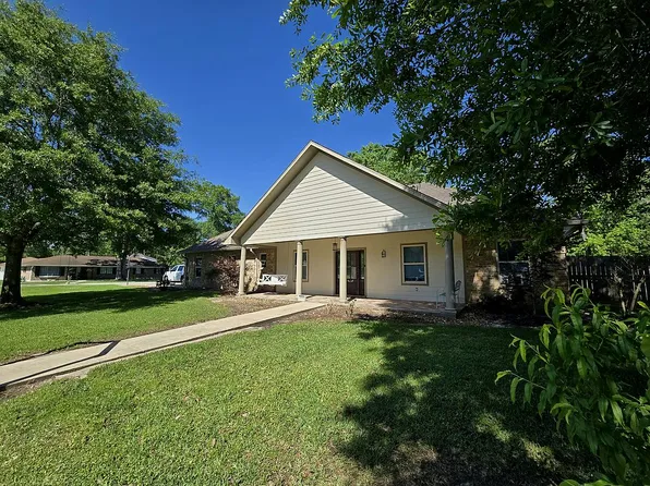 7090 Carroll Ln, Beaumont, TX 77713