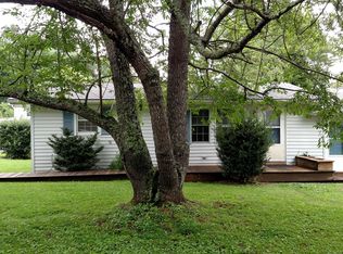 1006 White Pine Dr, Hendersonville, NC 28739